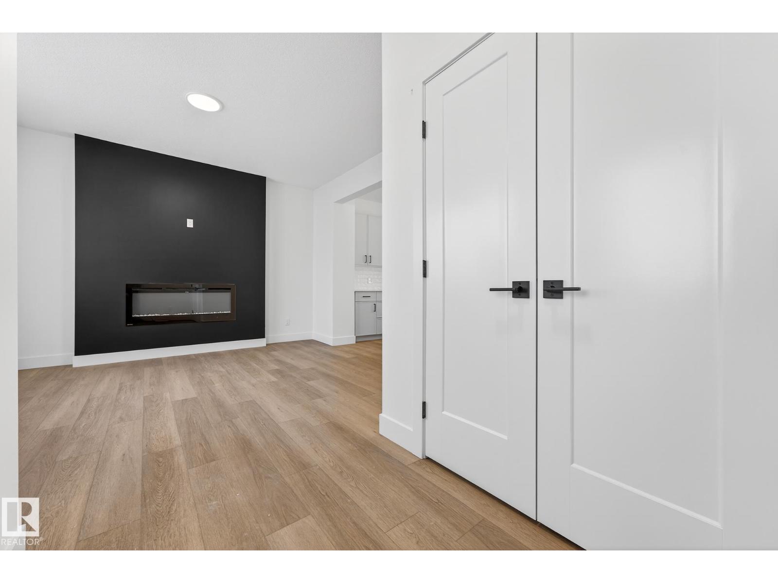 10241 92a Av, Morinville, Alberta  T8R 1A0 - Photo 4 - E4468483