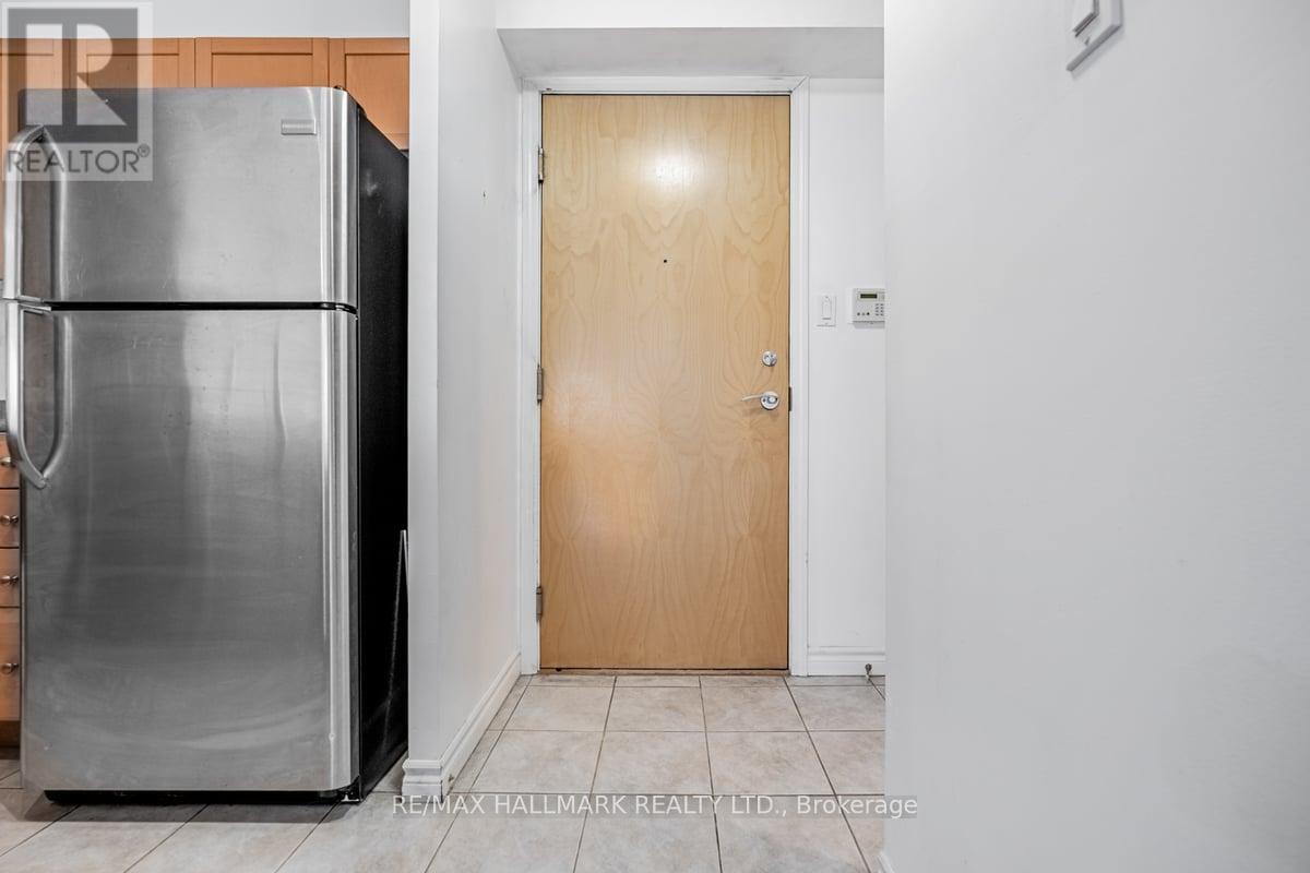 930 - 600 Queens Quay W, Toronto, Ontario  M5V 3M3 - Photo 3 - C12645128