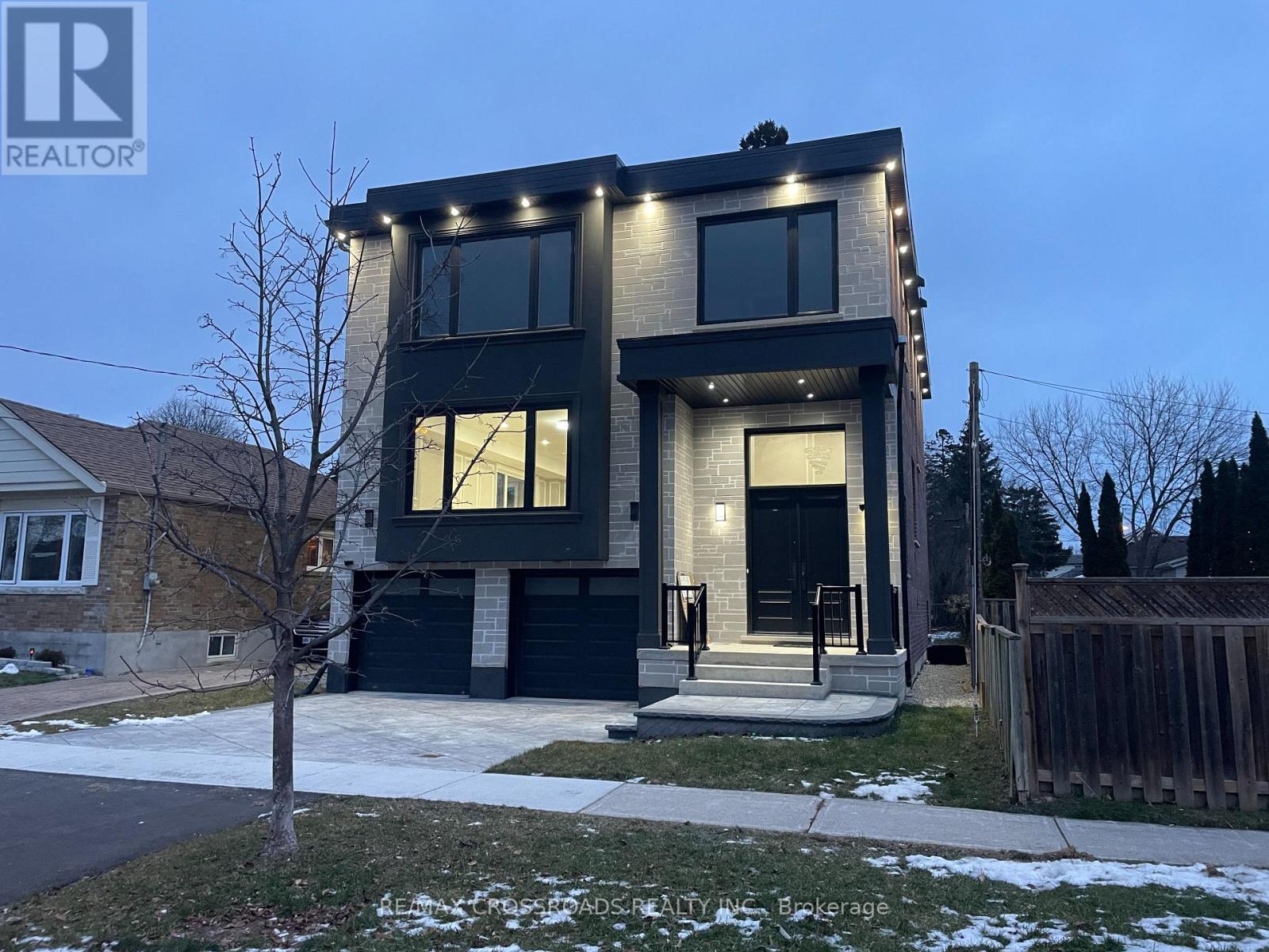 61 Bertha Avenue, Toronto, Ontario  M1L 3M3 - Photo 2 - E12639250