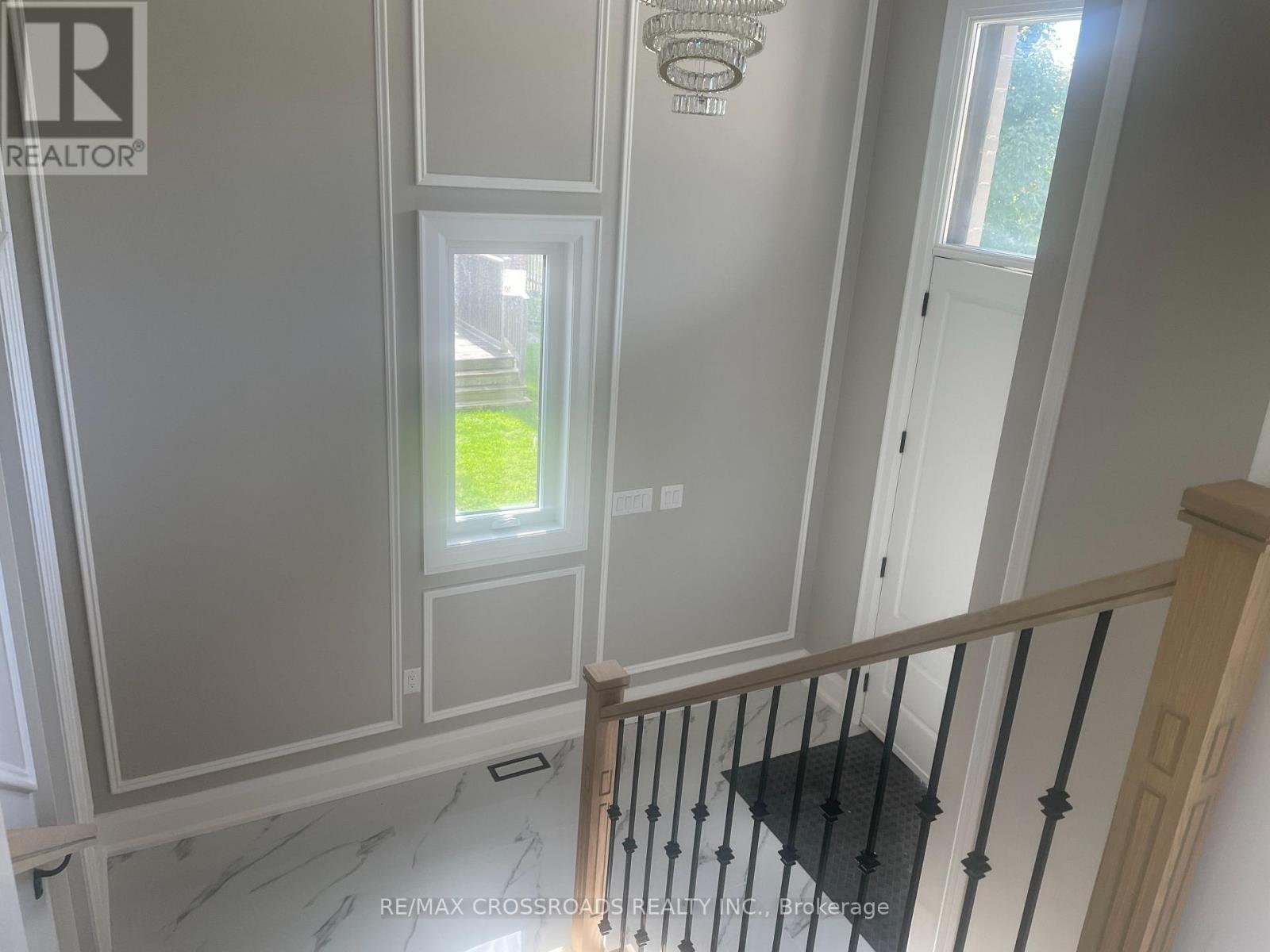 61 Bertha Avenue, Toronto, Ontario  M1L 3M3 - Photo 4 - E12639250