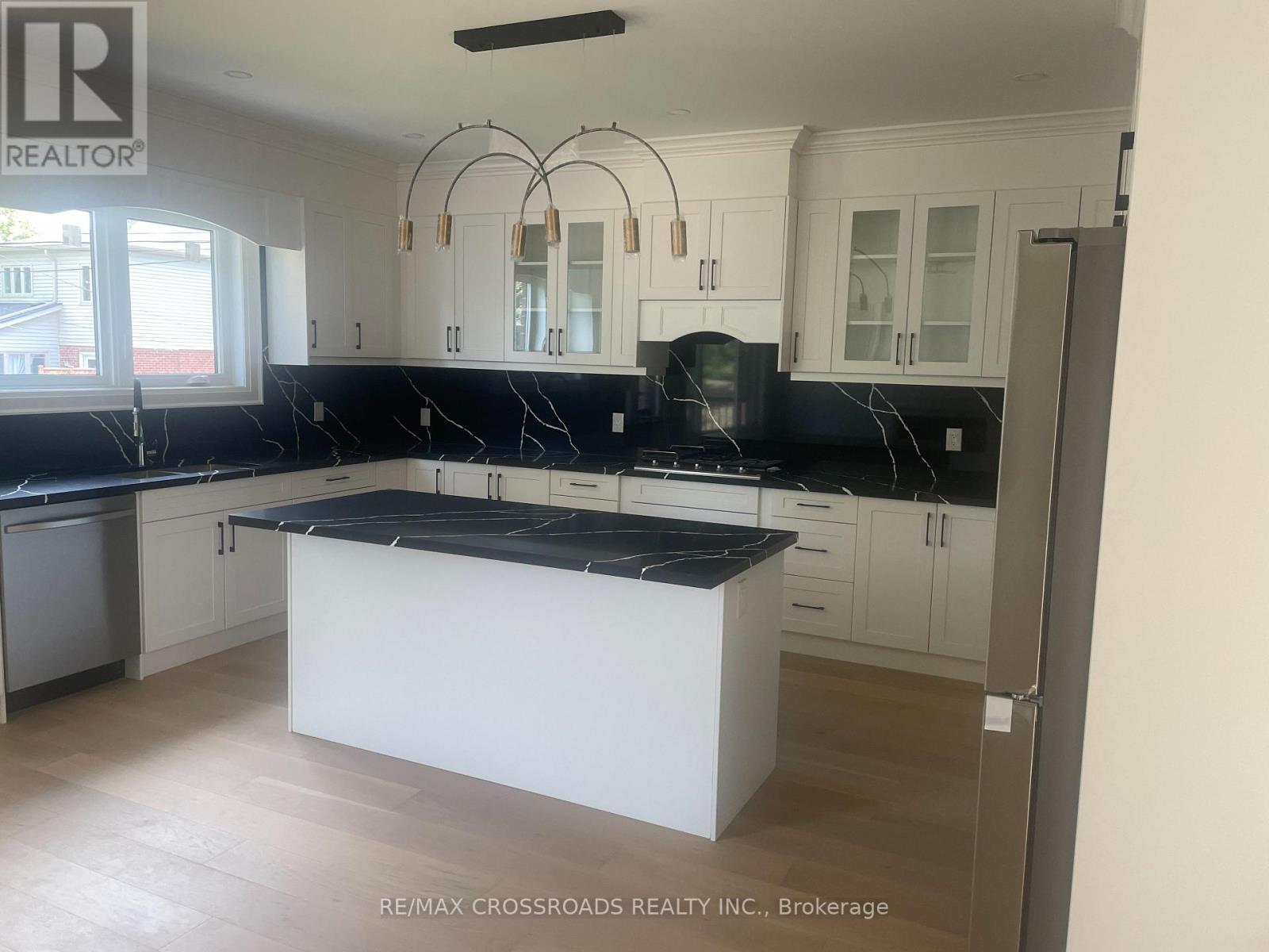 61 Bertha Avenue, Toronto, Ontario  M1L 3M3 - Photo 8 - E12639250