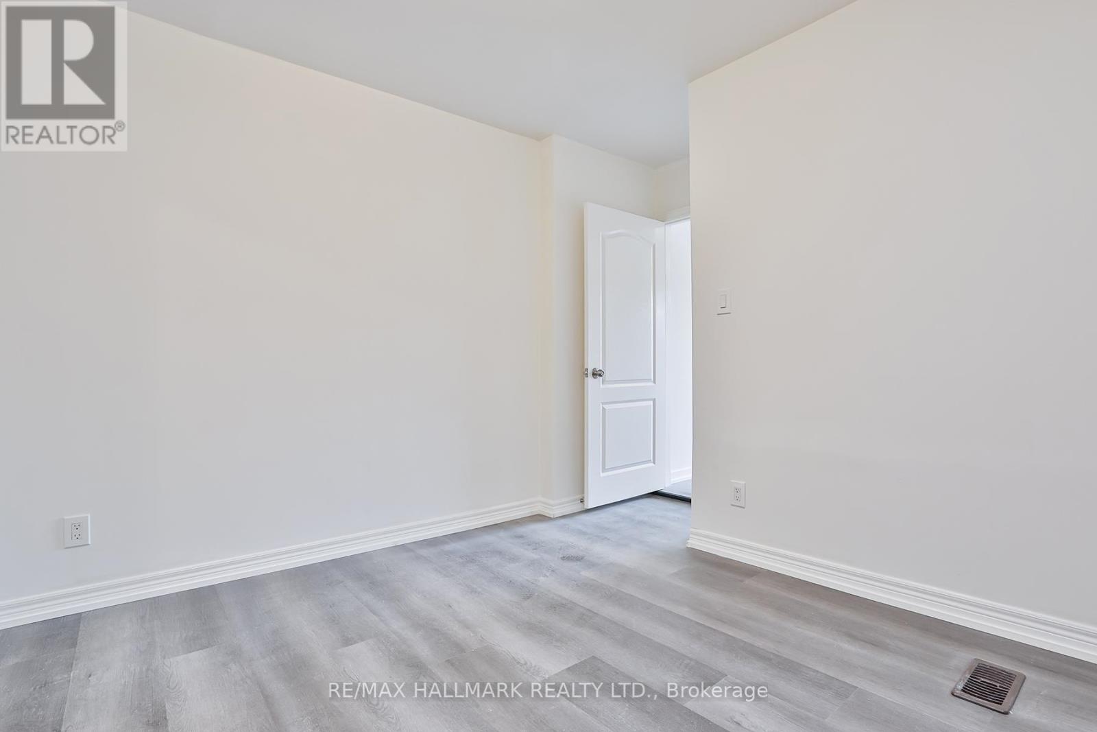 Unit 2 - 499 St Clarens Avenue, Toronto, Ontario  M6H 3W4 - Photo 13 - W12645114