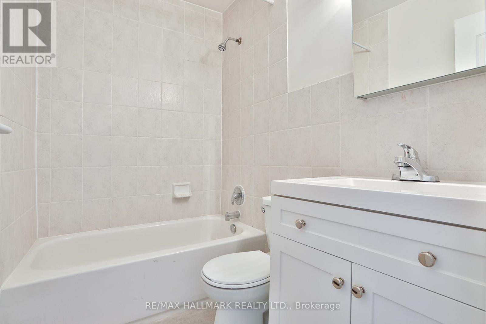 Unit 2 - 499 St Clarens Avenue, Toronto, Ontario  M6H 3W4 - Photo 14 - W12645114