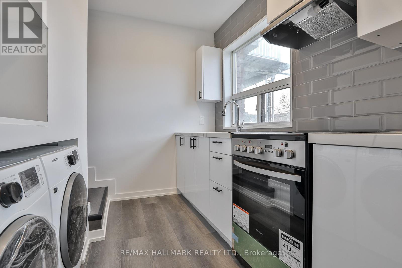 Unit 2 - 499 St Clarens Avenue, Toronto, Ontario  M6H 3W4 - Photo 19 - W12645114