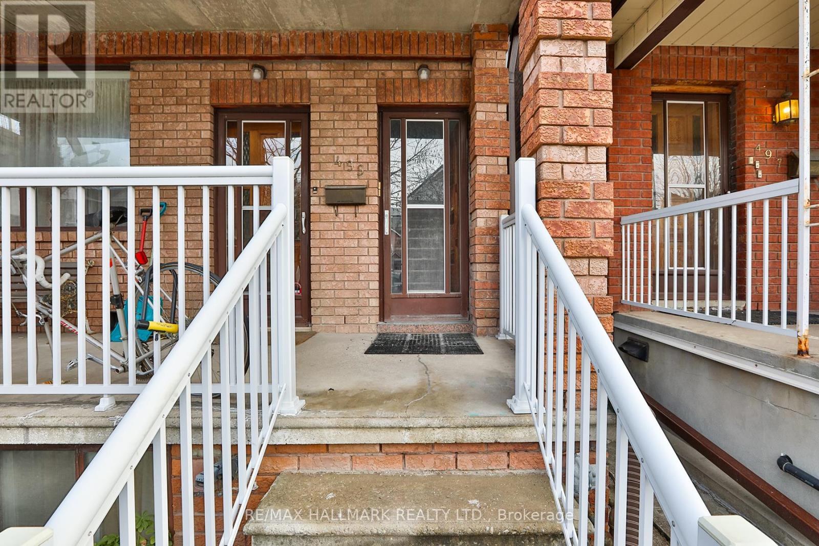Unit 2 - 499 St Clarens Avenue, Toronto, Ontario  M6H 3W4 - Photo 2 - W12645114