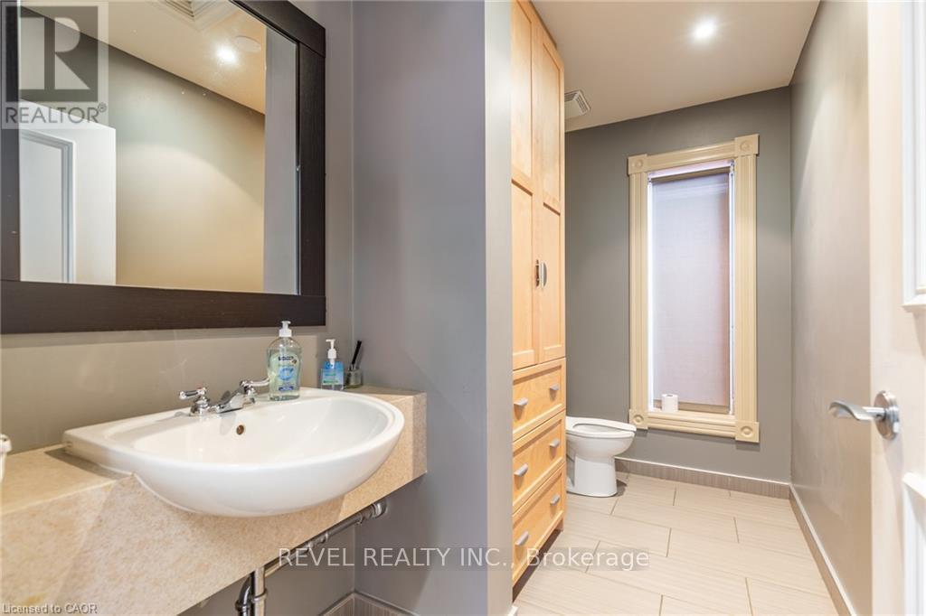 21 Bold Street, Hamilton, Ontario  L8P 1T3 - Photo 19 - X12645126