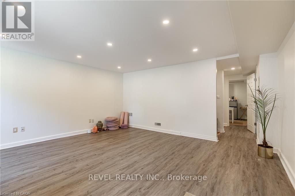 21 Bold Street, Hamilton, Ontario  L8P 1T3 - Photo 28 - X12645126