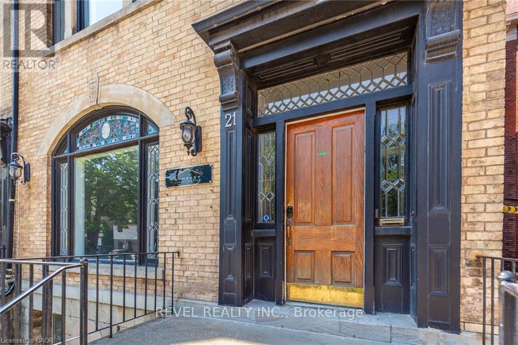 21 Bold Street, Hamilton, Ontario  L8P 1T3 - Photo 4 - X12645126