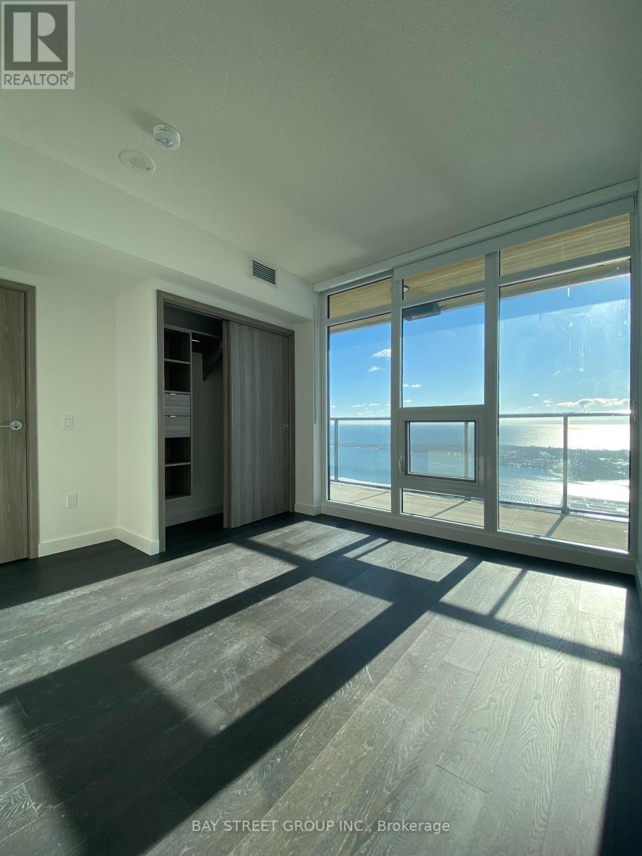 7807 - 3 Concord Cityplace Way, Toronto, Ontario  M5V 0X4 - Photo 7 - C12645134