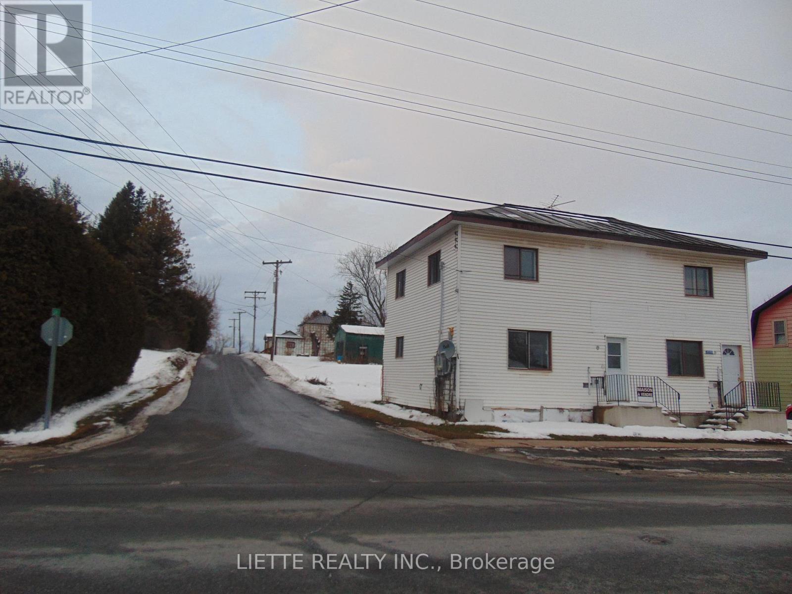 21919 Main Street, North Glengarry, Ontario  K0B 1H0 - Photo 3 - X12645144