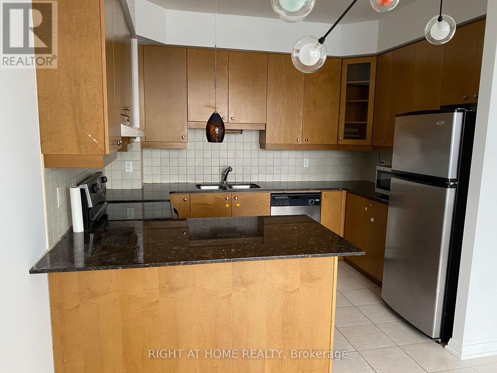 1904 - 220 Forum Drive, Mississauga, Ontario  L4Z 4K1 - Photo 25 - W12645140