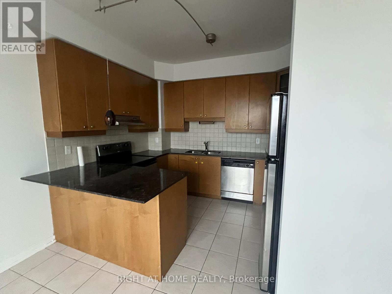 1904 - 220 Forum Drive, Mississauga, Ontario  L4Z 4K1 - Photo 27 - W12645140