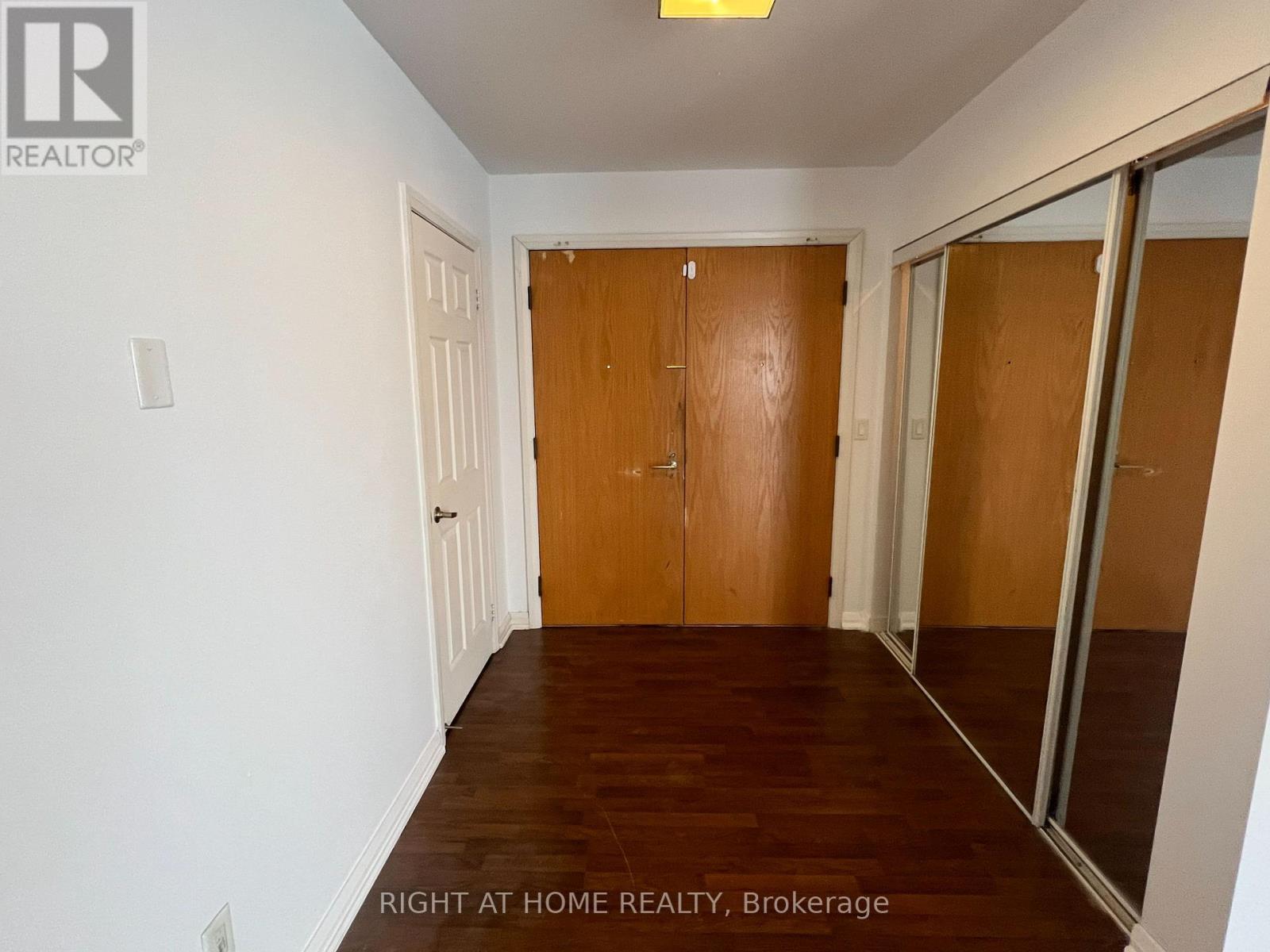 1904 - 220 Forum Drive, Mississauga, Ontario  L4Z 4K1 - Photo 3 - W12645140