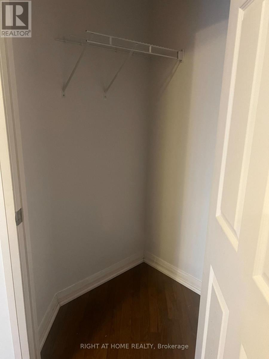 1904 - 220 Forum Drive, Mississauga, Ontario  L4Z 4K1 - Photo 5 - W12645140