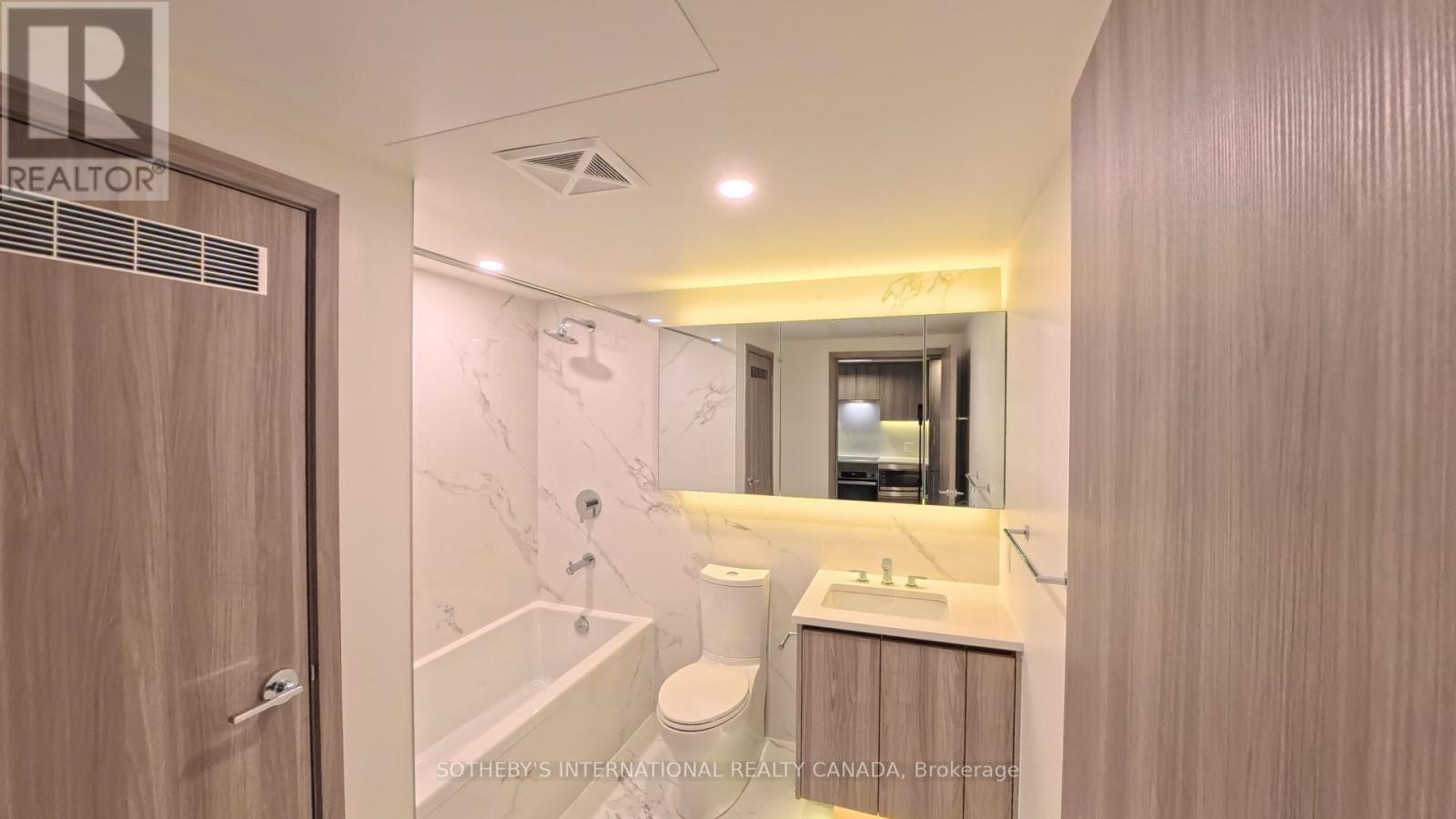 325 - 3 Concord Cityplace Way, Toronto, Ontario  M5V 0X4 - Photo 11 - C12645154