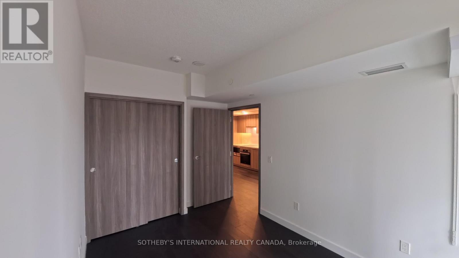 325 - 3 Concord Cityplace Way, Toronto, Ontario  M5V 0X4 - Photo 7 - C12645154