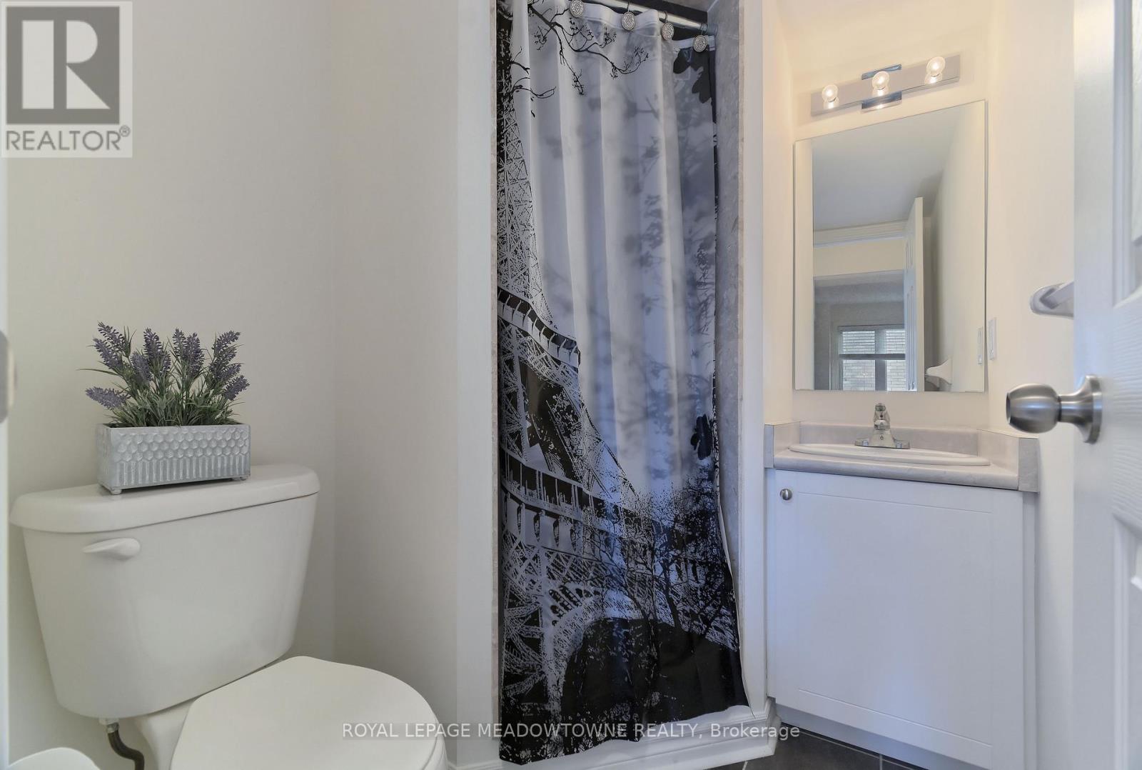 1704 - 2420 Baronwood Drive, Oakville, Ontario  L6M 0J7 - Photo 14 - W12636816