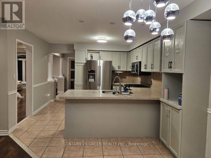 Main & 2nd Floor - 3299 Cactus Gate, Mississauga, Ontario  L5N 8A5 - Photo 15 - W12642982