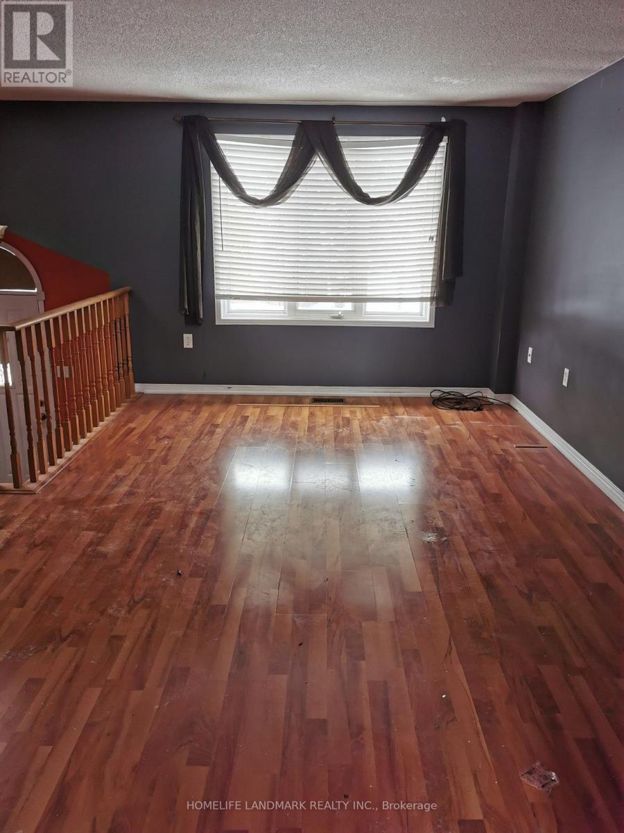 29 Finlay Road, Barrie (West Bayfield), Ontario  L4N 7T8 - Photo 3 - S12645148