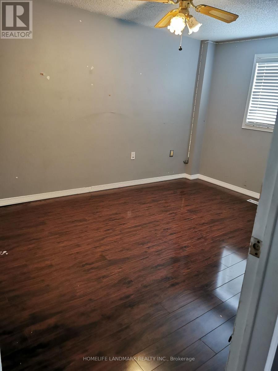 29 Finlay Road, Barrie (West Bayfield), Ontario  L4N 7T8 - Photo 5 - S12645148