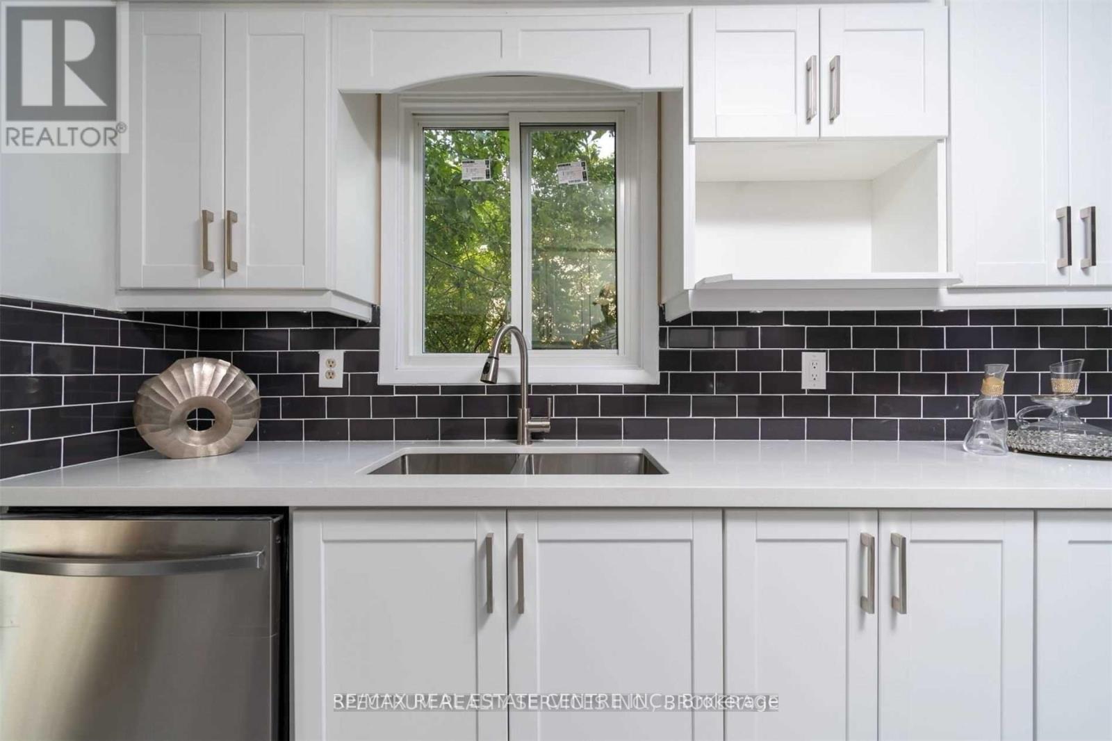 (Upper) - 32 Verity Court, Brampton, Ontario  L6Y 2L7 - Photo 10 - W12645150