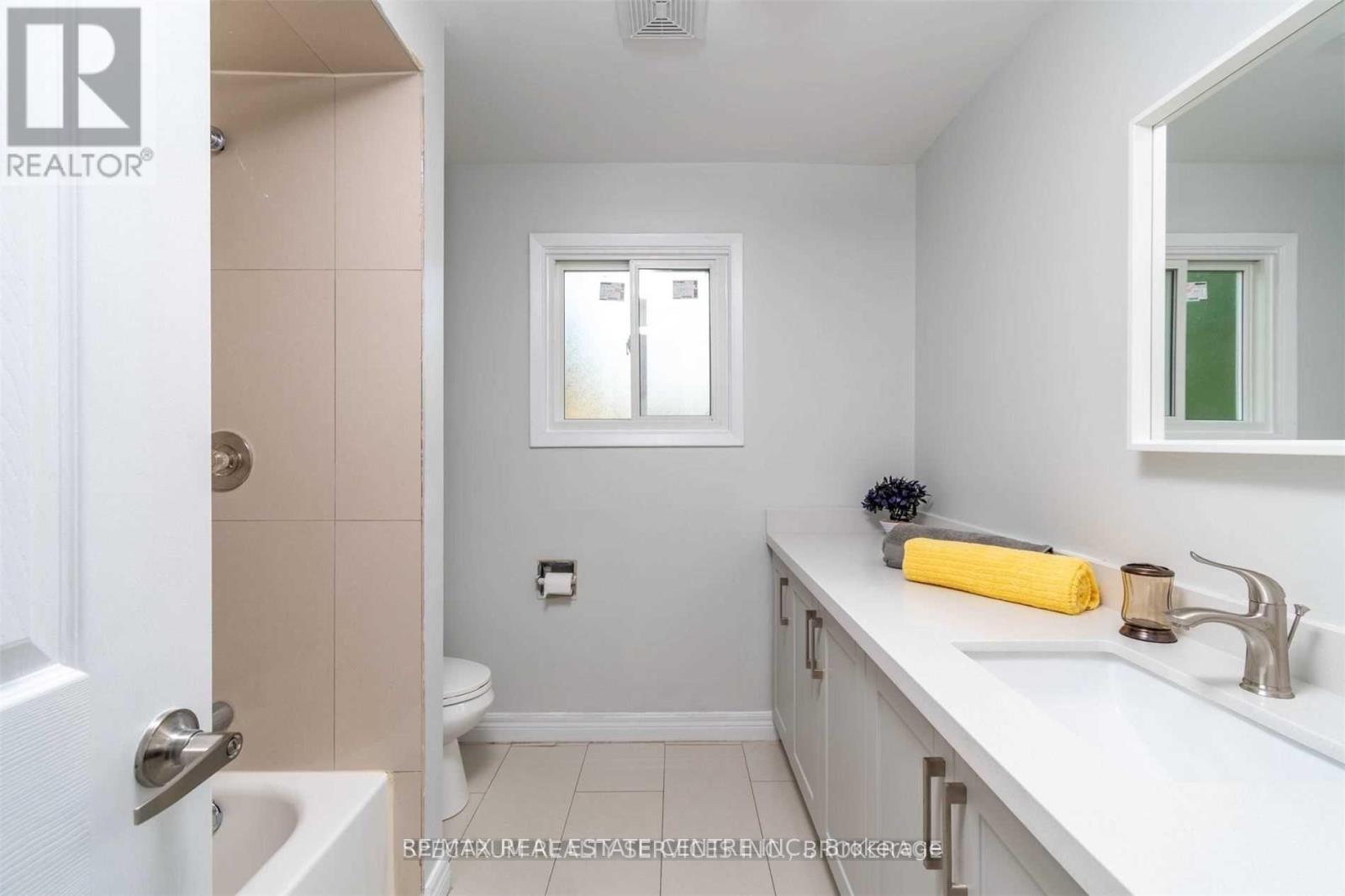 (Upper) - 32 Verity Court, Brampton, Ontario  L6Y 2L7 - Photo 15 - W12645150