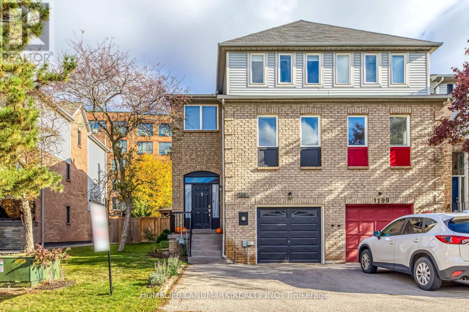 1201 LINDSAY DRIVE, Oakville, Ontario