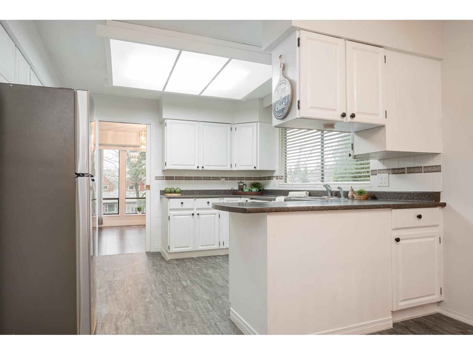 11794 99a Street, Surrey, British Columbia  V3V 2R1 - Photo 6 - R3074165