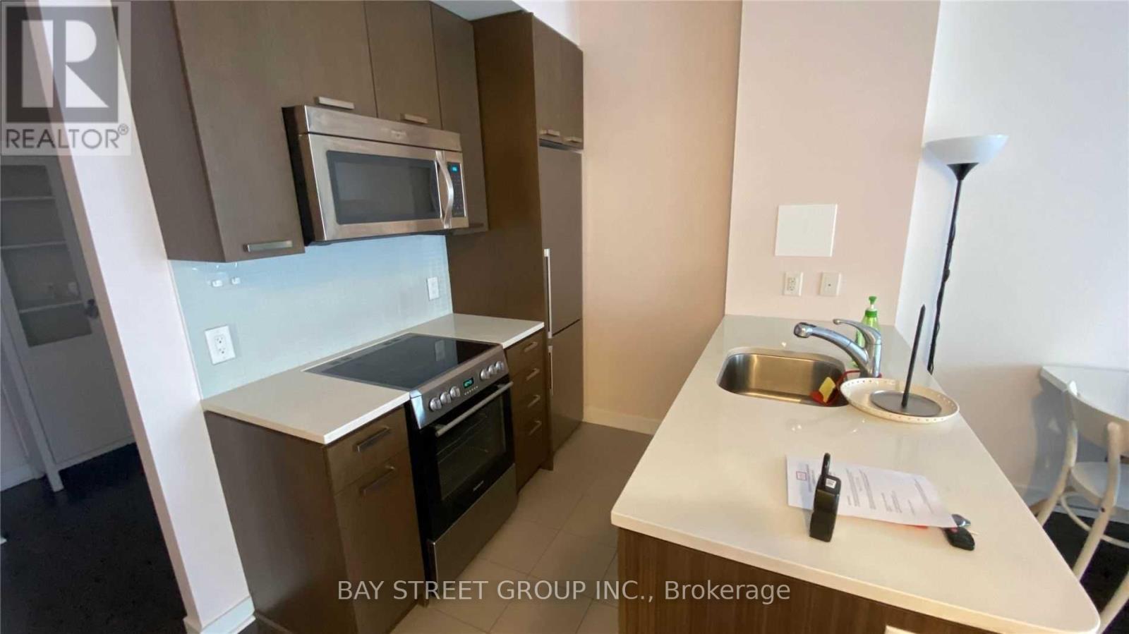 2006 - 295 Adelaide Street W, Toronto, Ontario  M5V 0L4 - Photo 3 - C12645168