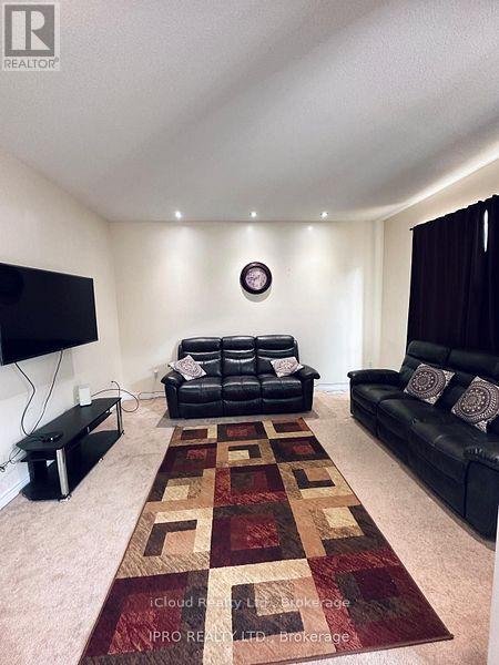 (Upper) - 15 Baby Pointe Trail, Brampton, Ontario  L7A 0W1 - Photo 10 - W12628612