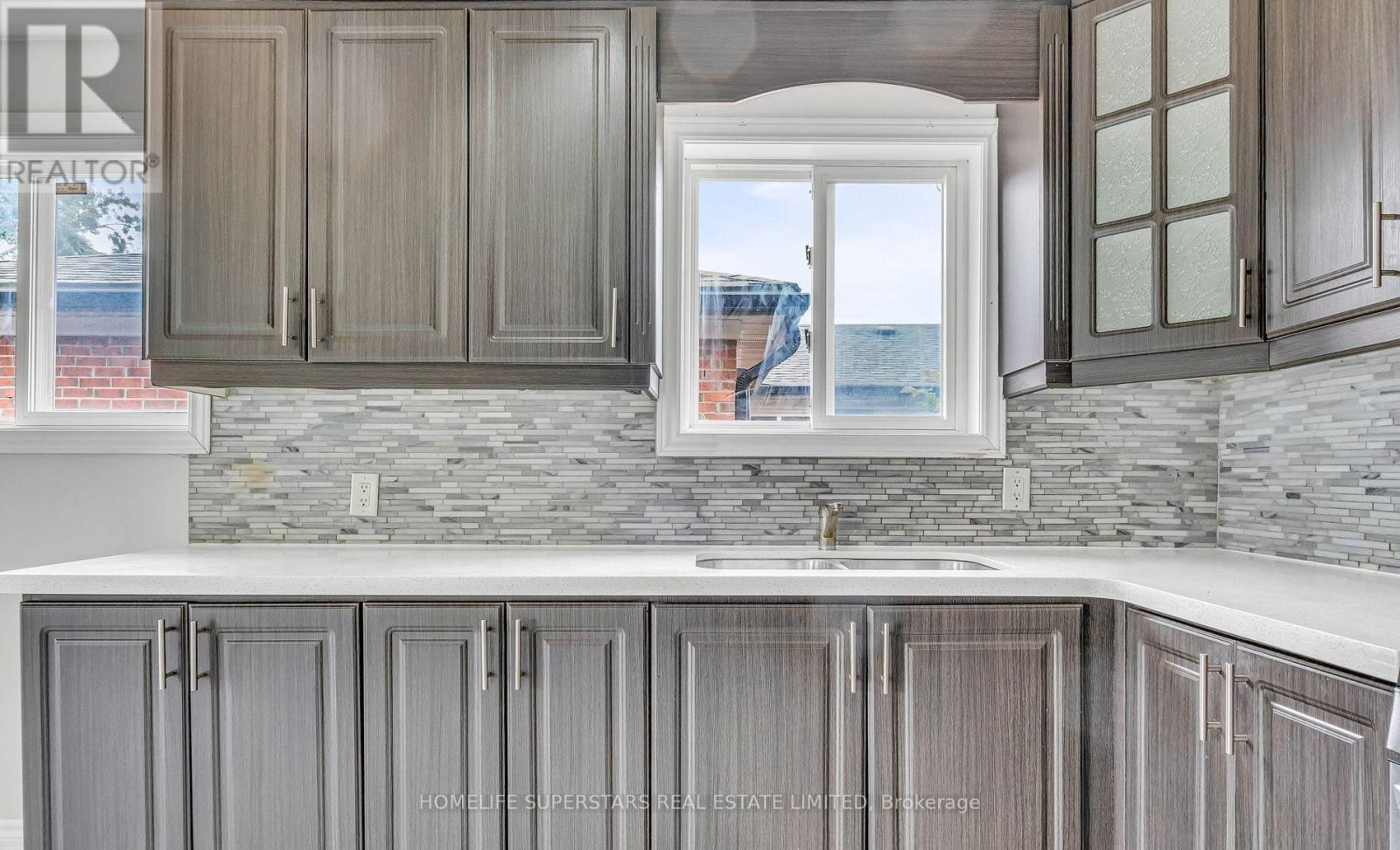 Upper Level - 3716 Teeswater Road, Mississauga, Ontario  L4T 2A4 - Photo 9 - W12645180