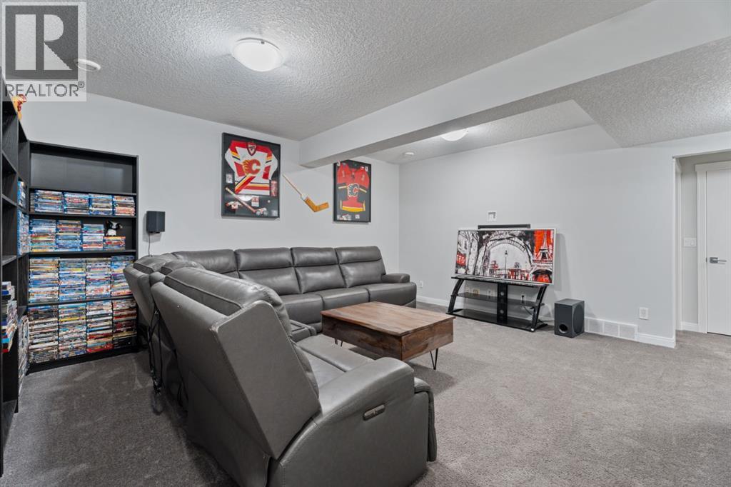 39 Cranbrook Green Se, Calgary, Alberta  T3M 2X1 - Photo 33 - A2271915
