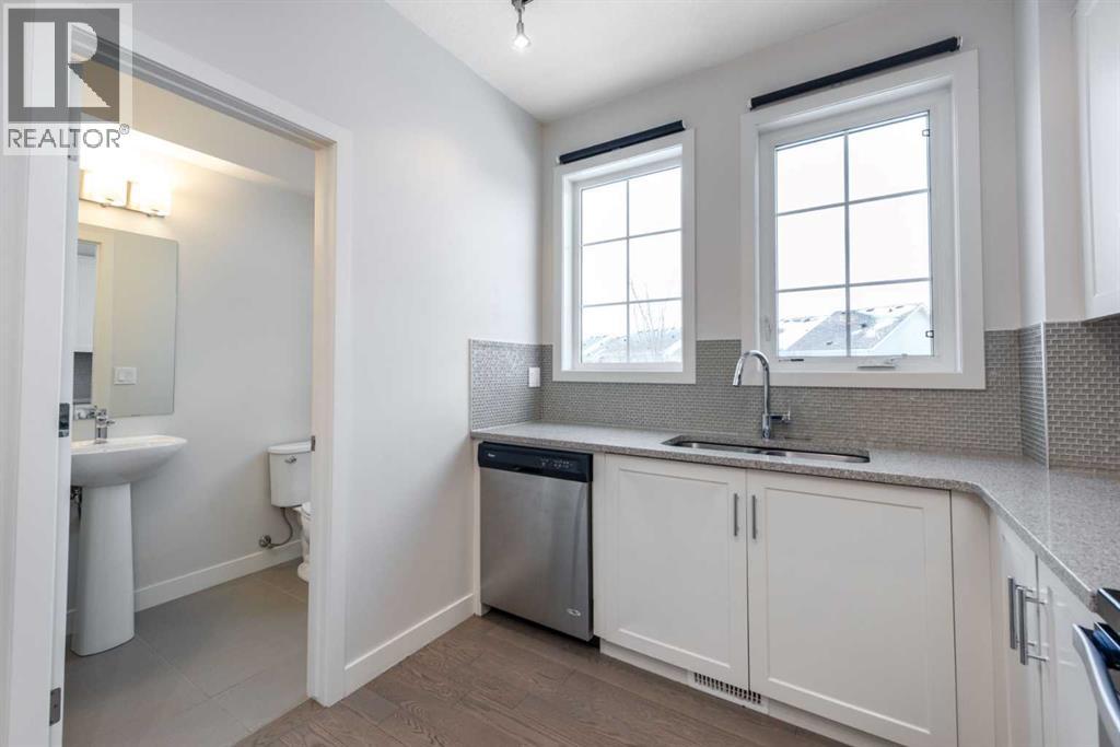 40 Sherwood Row Nw, Calgary, Alberta  T3R 0X1 - Photo 4 - A2275014