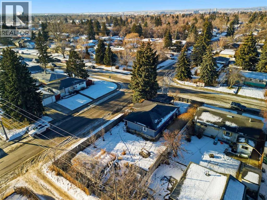 2240 38 Street Se, Calgary, Alberta  T2B 0Z8 - Photo 8 - A2275079