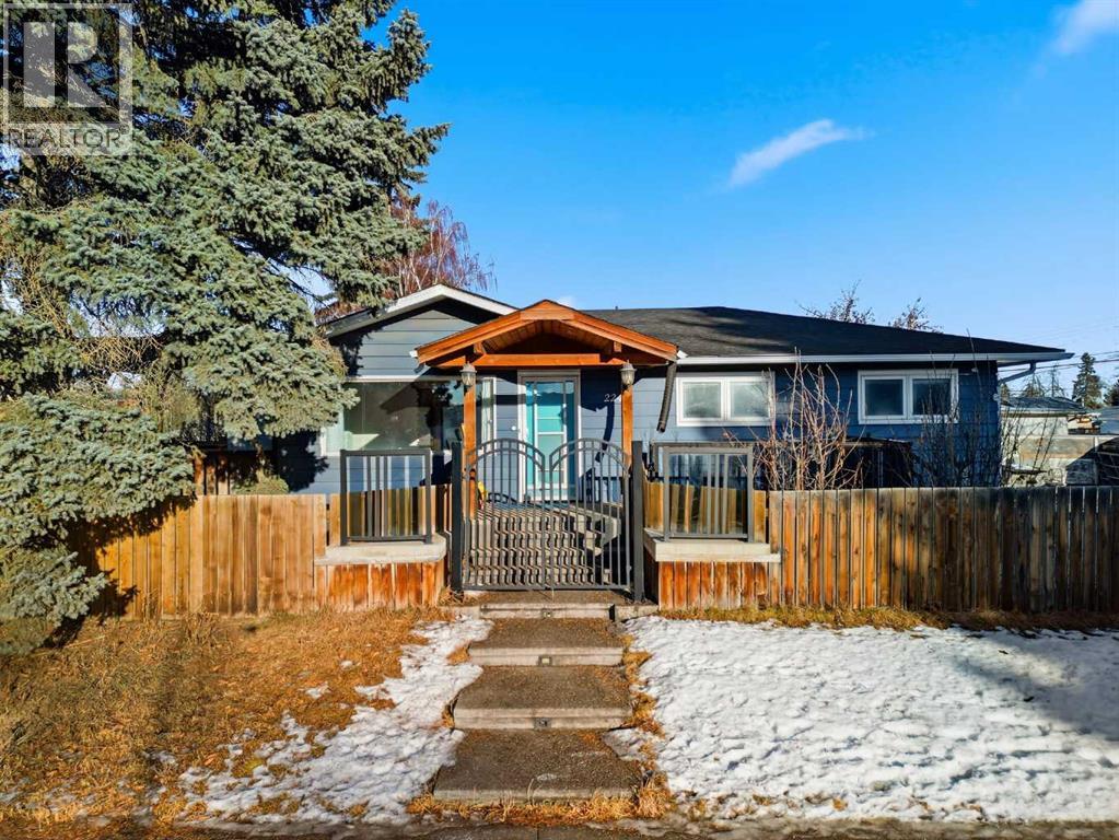 2240 38 Street Se, Calgary, Alberta  T2B 0Z8 - Photo 5 - A2275079