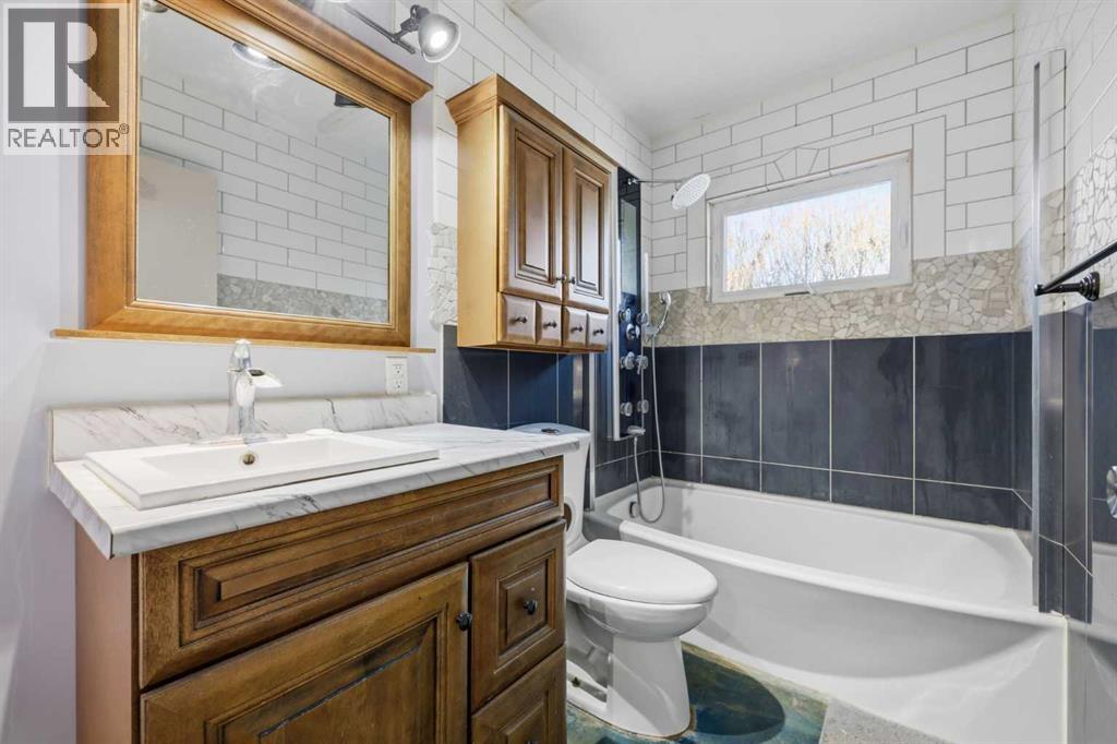 2240 38 Street Se, Calgary, Alberta  T2B 0Z8 - Photo 21 - A2275079