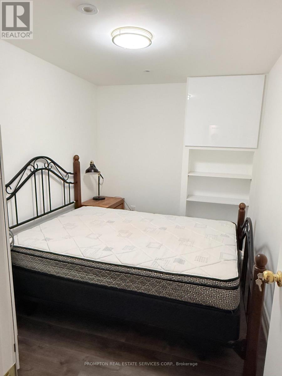 Basement - 472 Parkview Boulevard, Mississauga, Ontario  L5B 3M6 - Photo 7 - W12465686