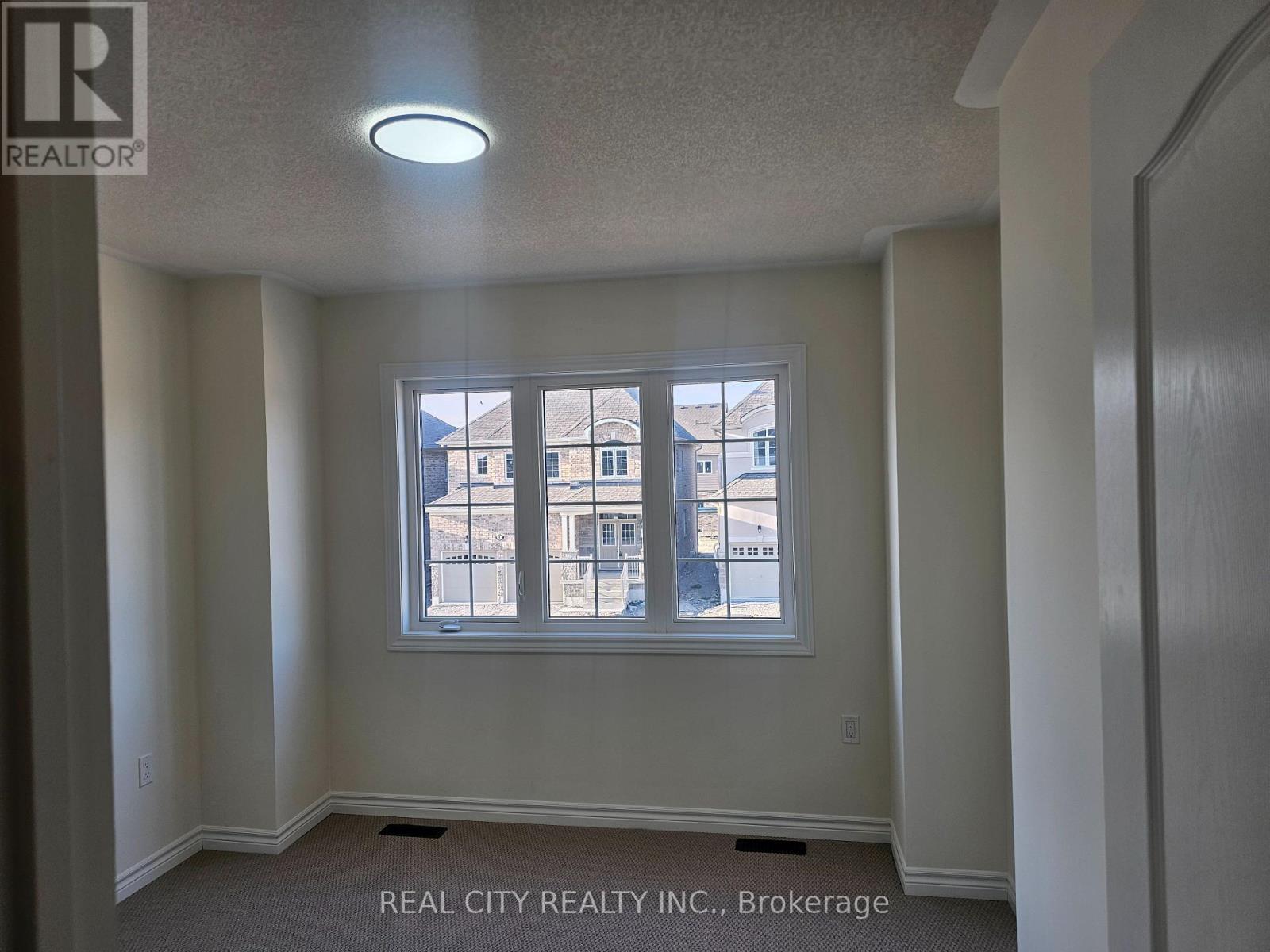 5 Heather Fullerton Road, Georgina, Ontario  L0E 1R0 - Photo 22 - N12441870