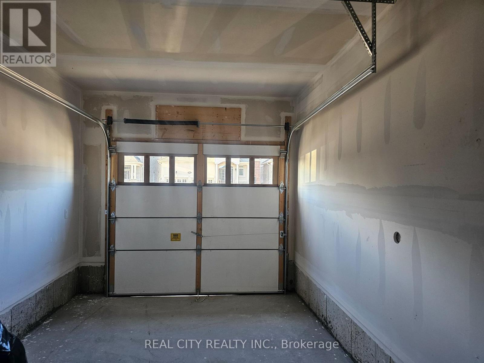 5 Heather Fullerton Road, Georgina, Ontario  L0E 1R0 - Photo 45 - N12441870