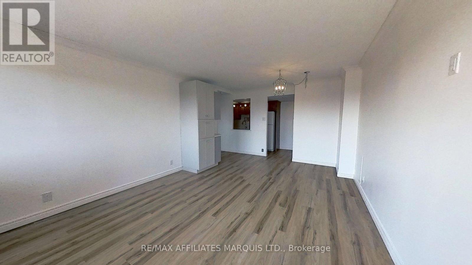 1106 - 308 Second Street E, Cornwall, Ontario  K6H 1Z1 - Photo 6 - X12405340