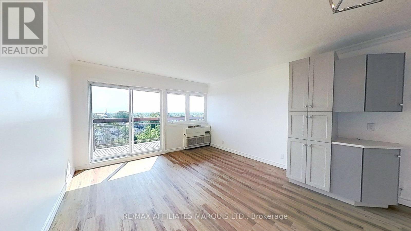 1106 - 308 Second Street E, Cornwall, Ontario  K6H 1Z1 - Photo 5 - X12405340