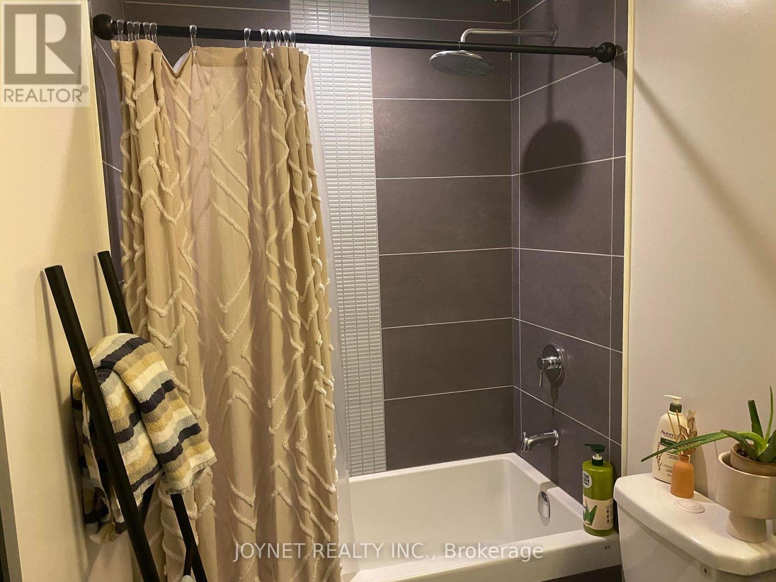 903 - 28 Avondale Avenue, Toronto, Ontario  M2N 0K2 - Photo 2 - C12645184