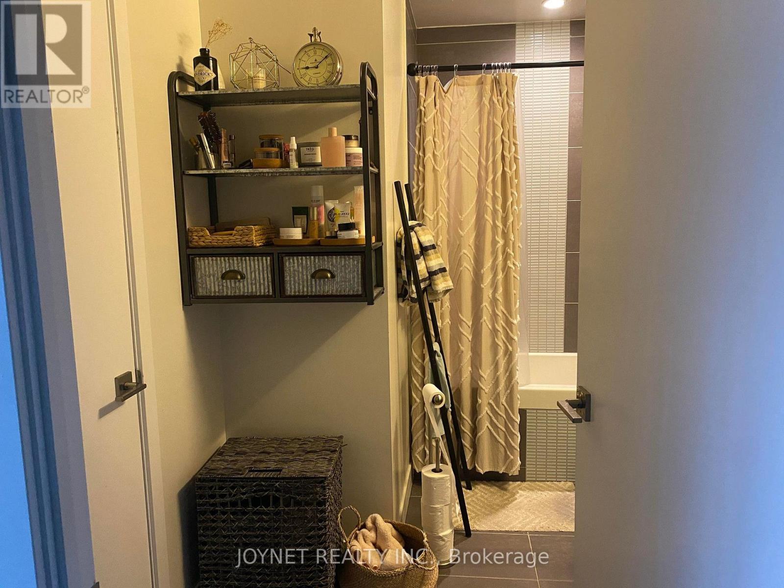 903 - 28 Avondale Avenue, Toronto, Ontario  M2N 0K2 - Photo 4 - C12645184