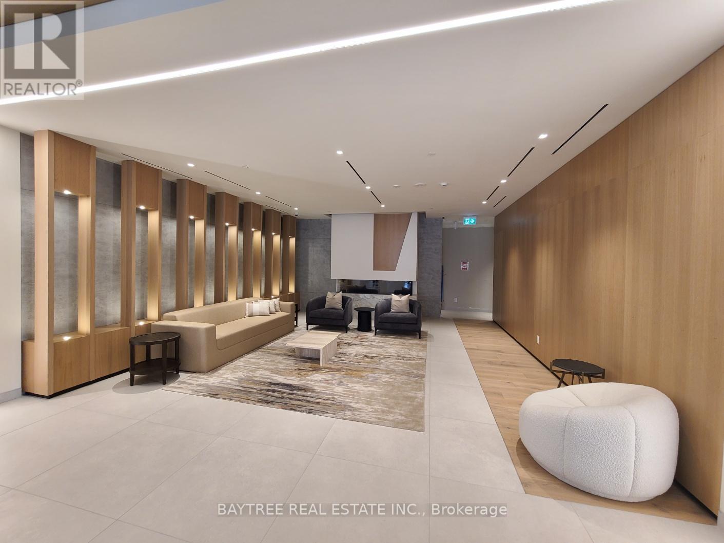 825 - 5 DEFRIES STREET, Toronto, Ontario