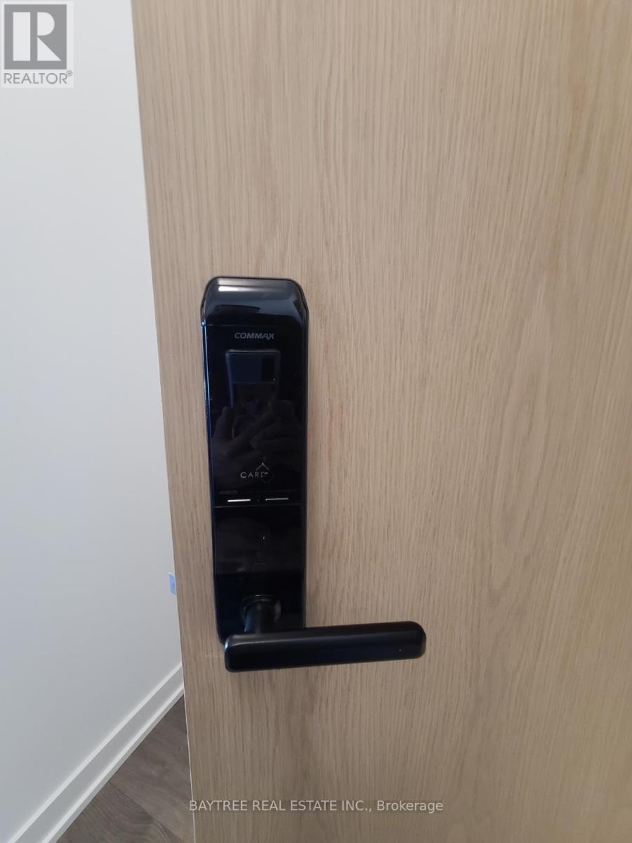 825 - 5 Defries Street, Toronto, Ontario  M5A 0W7 - Photo 3 - C12645194