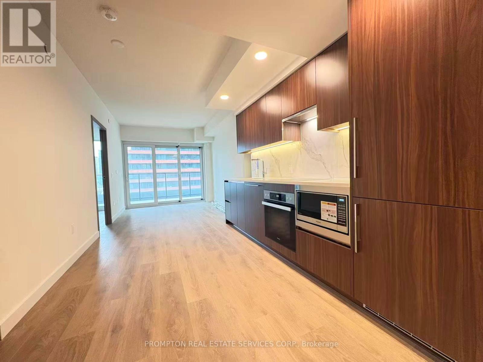 #723 - 3 Concord Cityplace Way, Toronto, Ontario  M5V 0X4 - Photo 3 - C12645204