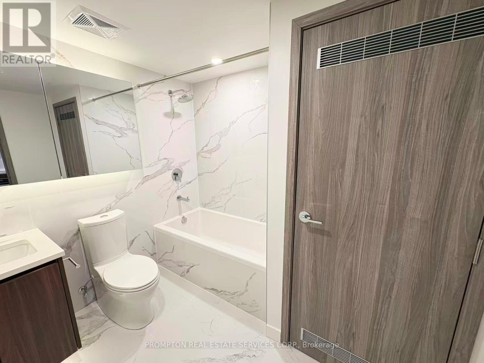 #723 - 3 Concord Cityplace Way, Toronto, Ontario  M5V 0X4 - Photo 6 - C12645204