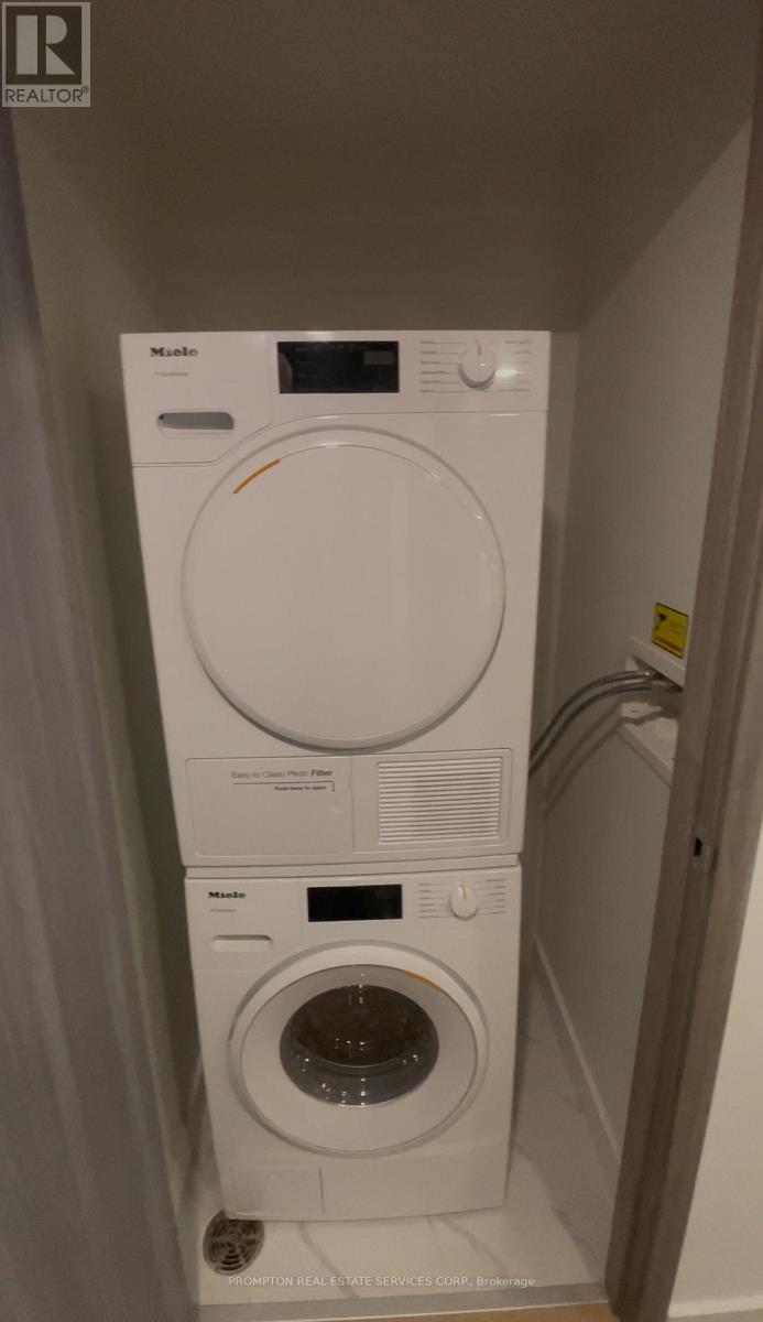 #723 - 3 Concord Cityplace Way, Toronto, Ontario  M5V 0X4 - Photo 7 - C12645204