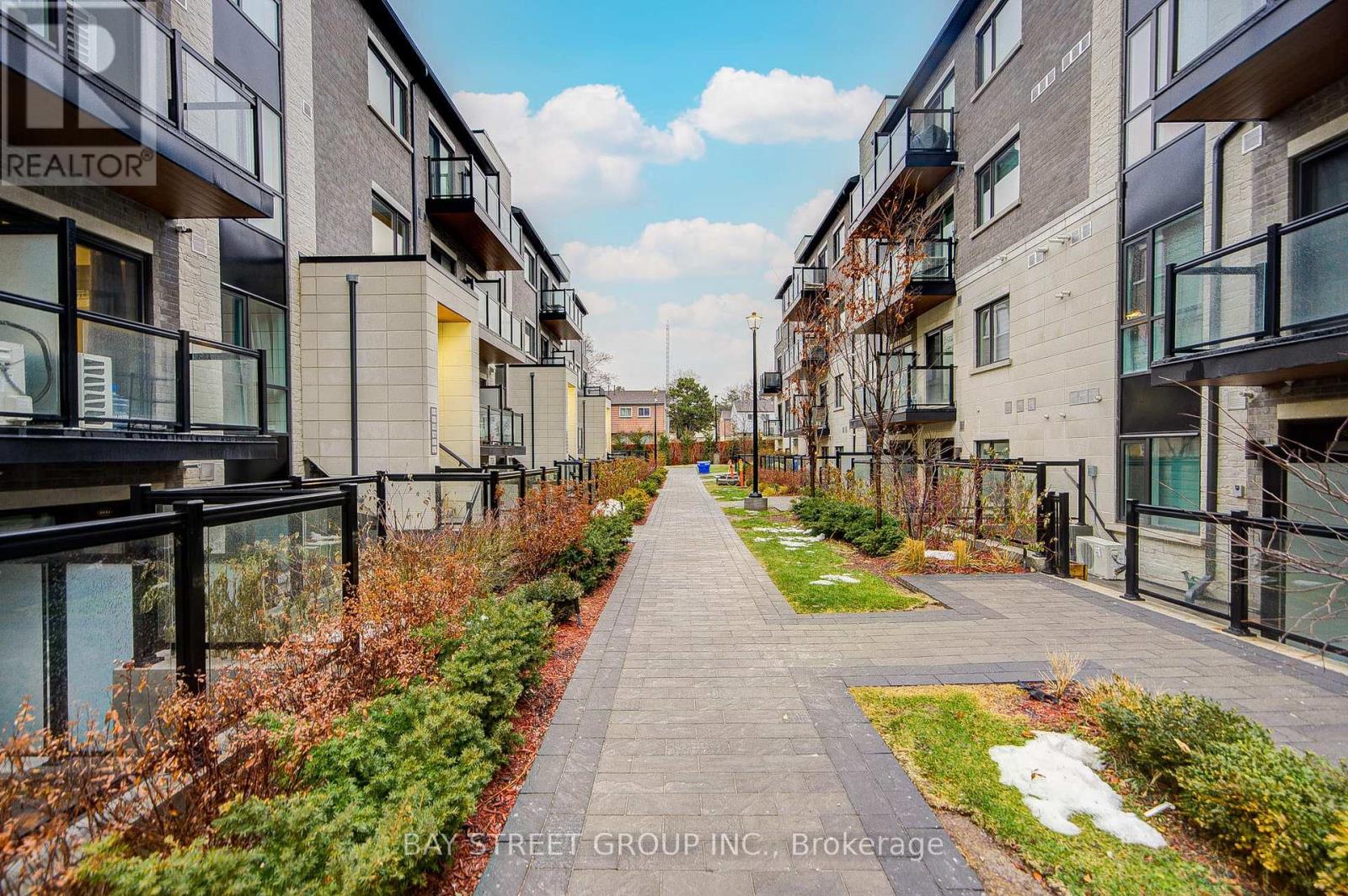 B315 - 50 Morecambe Gate, Toronto (L'amoreaux), Ontario  M1W 2N6 - Photo 4 - E12645190