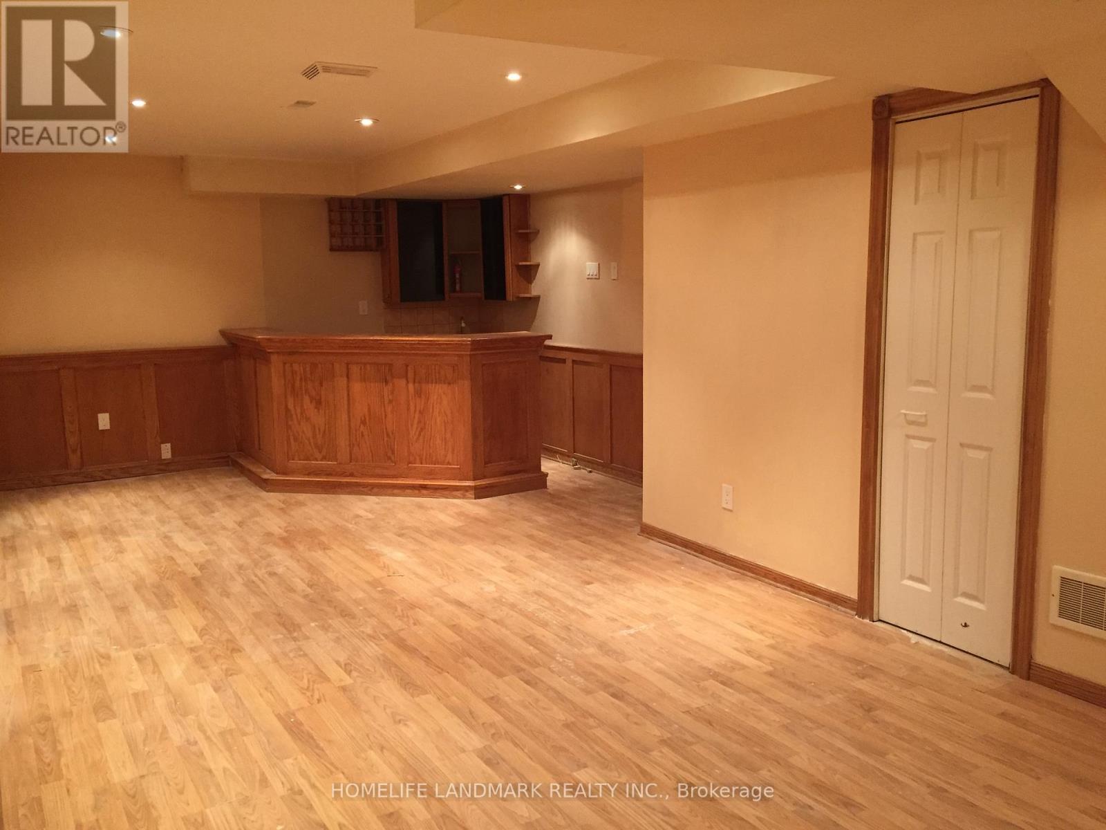 Lower - 2770 Quill Crescent, Mississauga, Ontario  L5N 2G9 - Photo 3 - W12645182